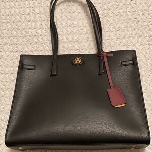 EUC Tory Burch Robinson Satchel in Black Leather